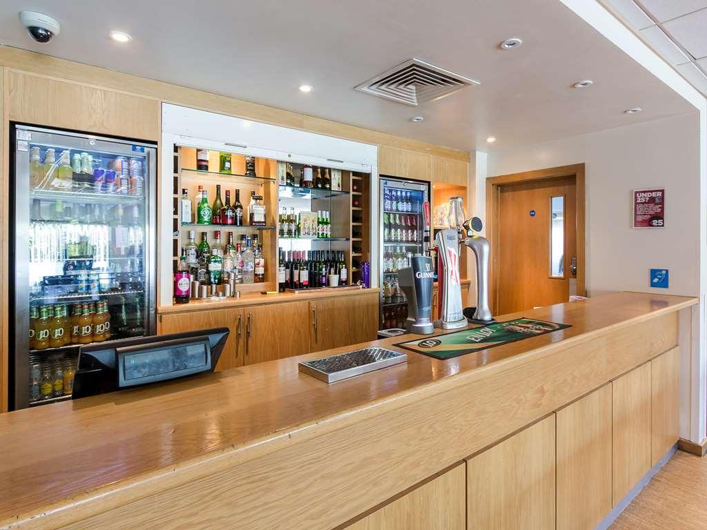 Travelodge Sunbury M3 Hotel Londra